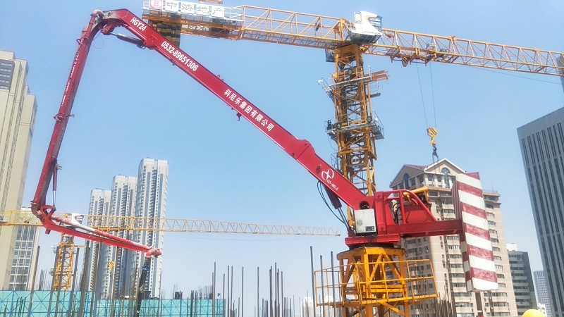 科尼樂重工電梯井內(nèi)爬式液壓布料機(jī)